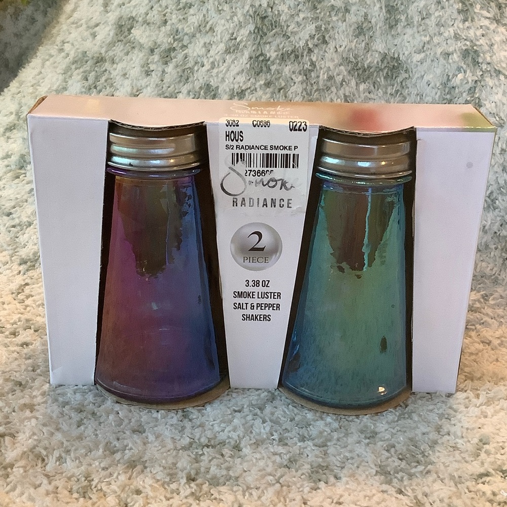 Smoke Luster Radiance Salt & Pepper Shaker Set NWT 3.38oz - Picture 15 of 15